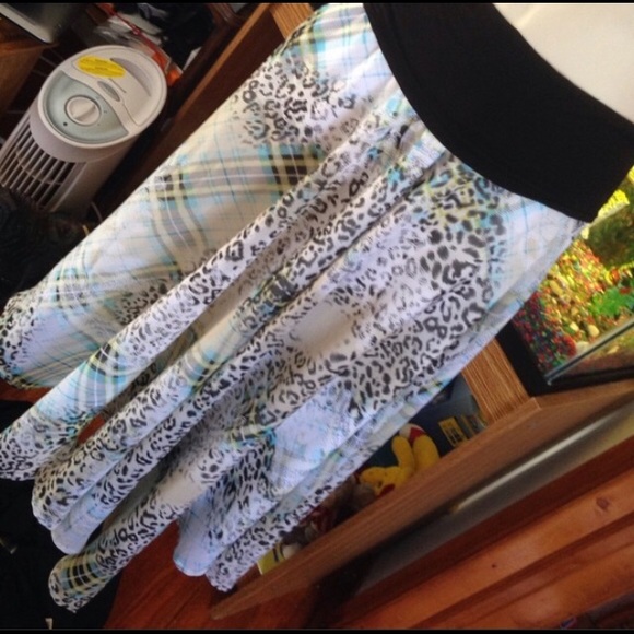 Lapis nice skirt - Picture 2 of 3